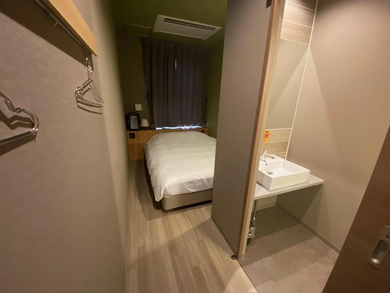 Wise Owl Hostels Саппоро Япония